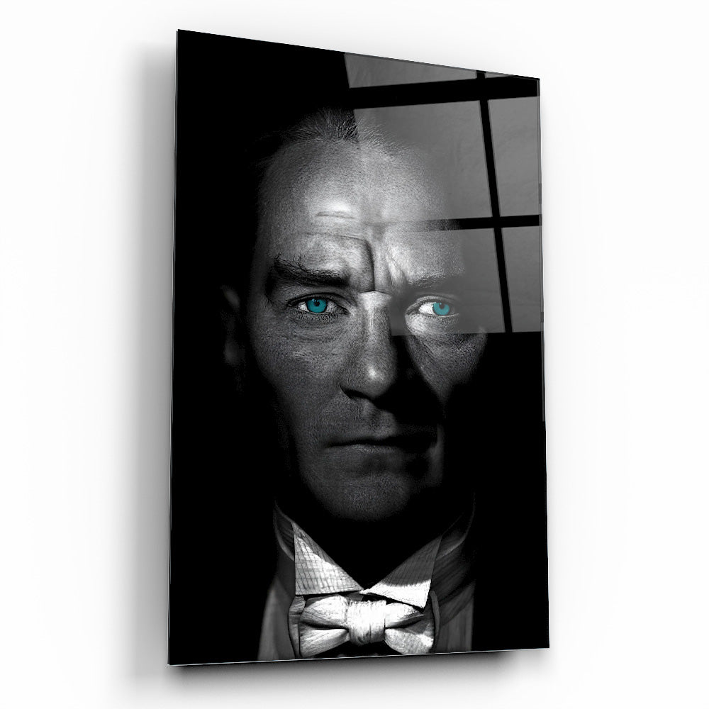 Mavi Gözlü Atatürk Cam Tablo