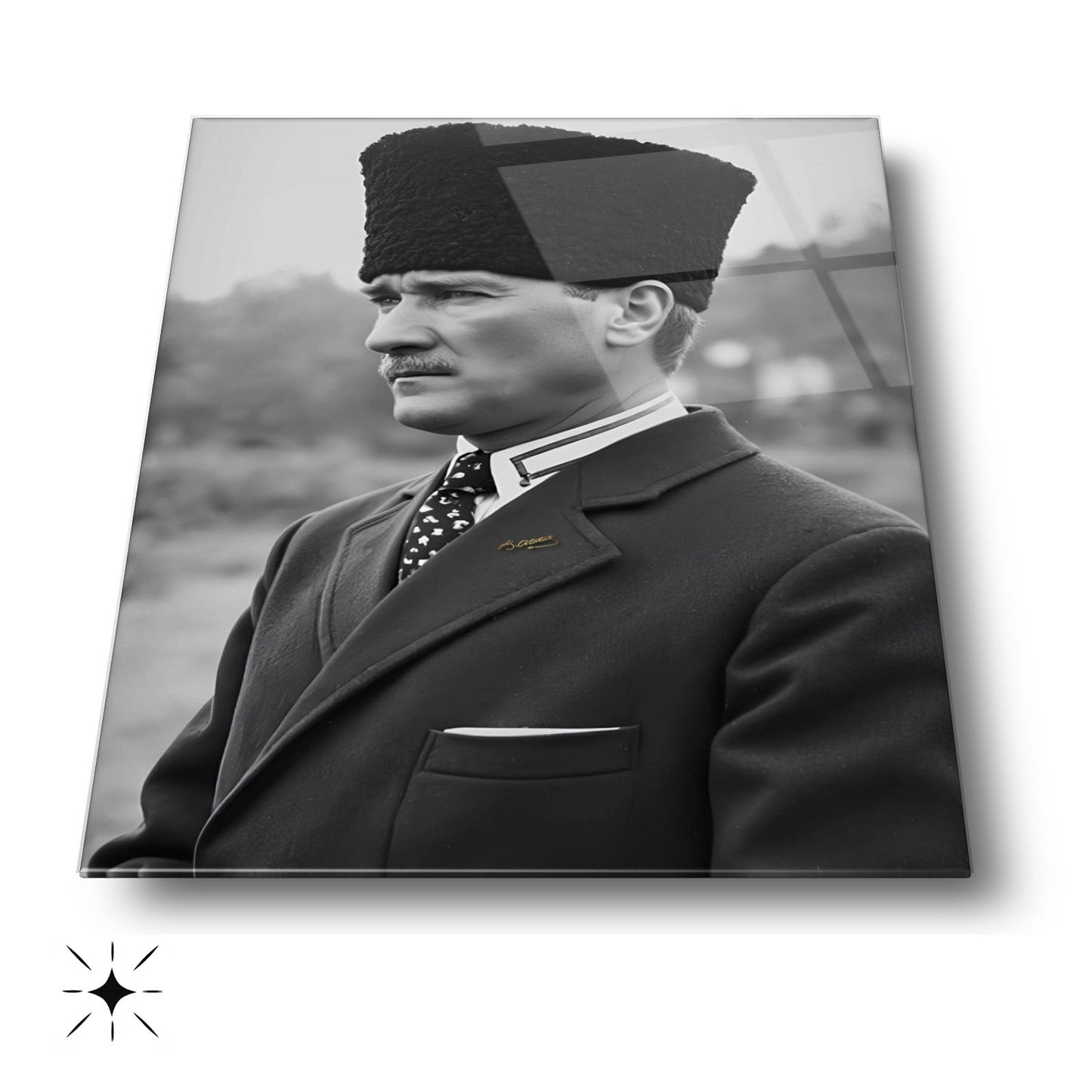Kalpaklı Atatürk Cam Tablo