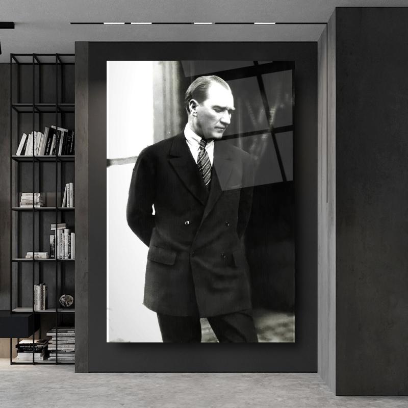 Atatürk Cam Tablo