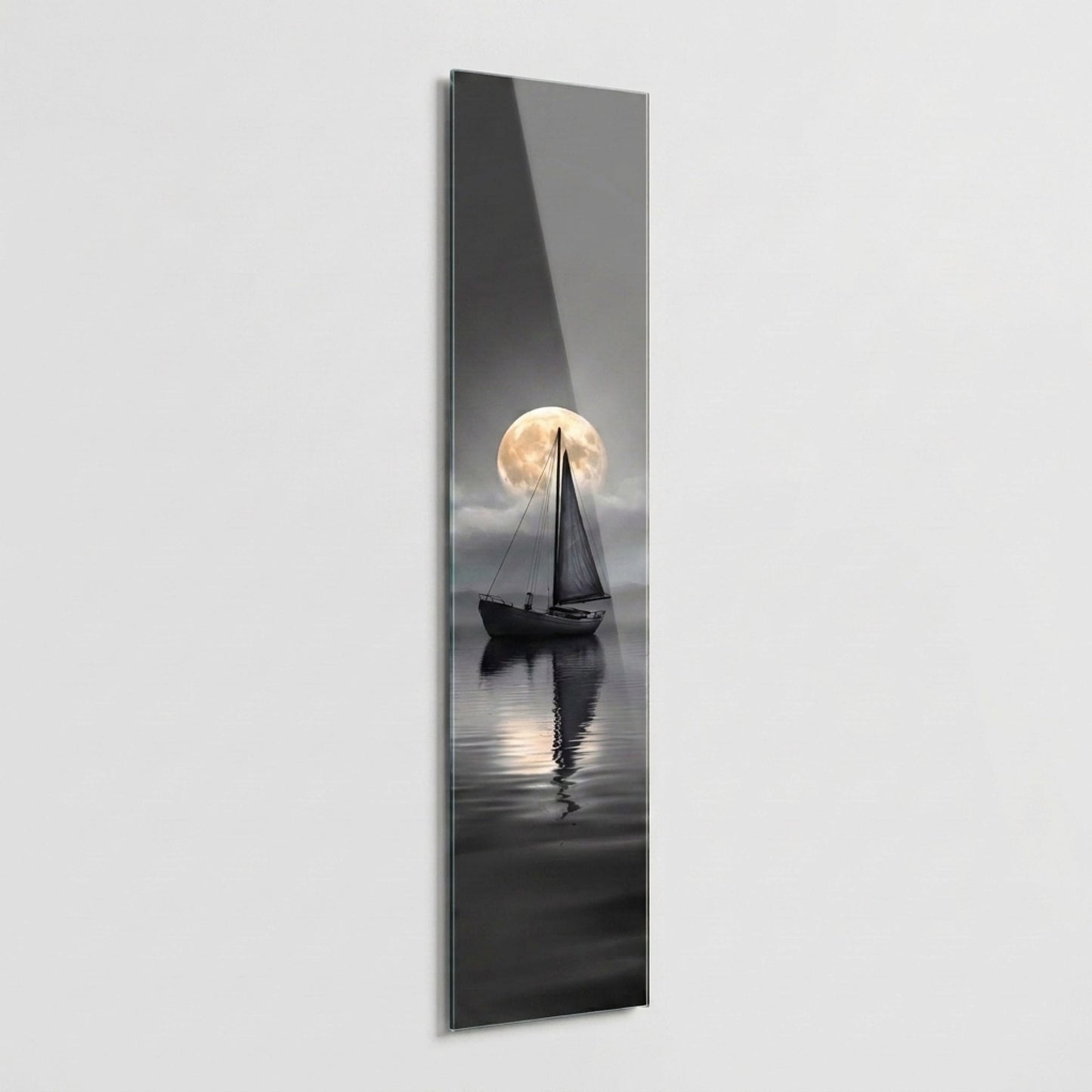 Dolunay Altında Yelkenli Tekne Manzarası Panoramik Dikey Cam Tablo