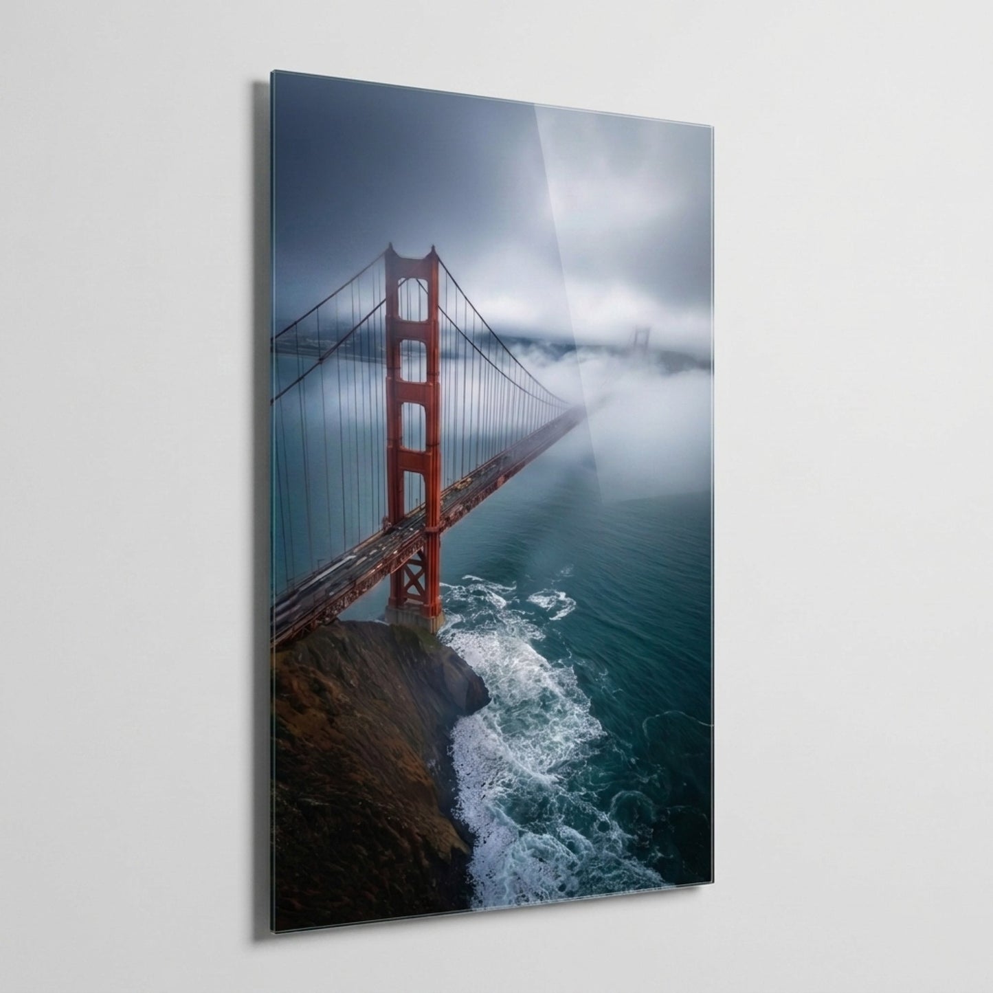 Golden Gate Köprüsü Sisli San Francisco Manzarası Dikey Cam Tablo