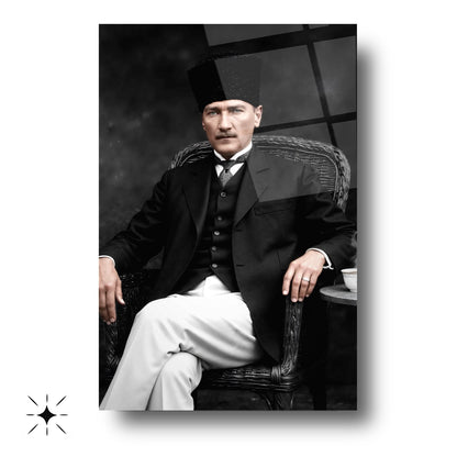 Kalpaklı Atatürk Cam Tablo