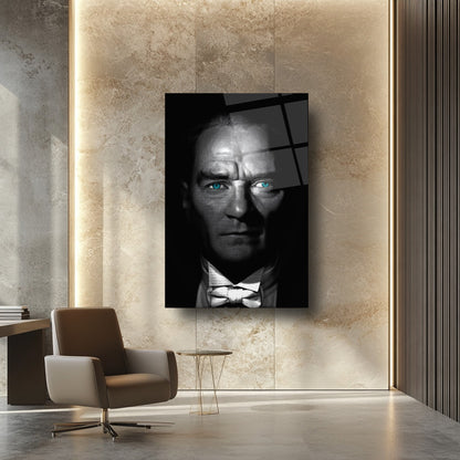 Mavi Gözlü Atatürk Cam Tablo