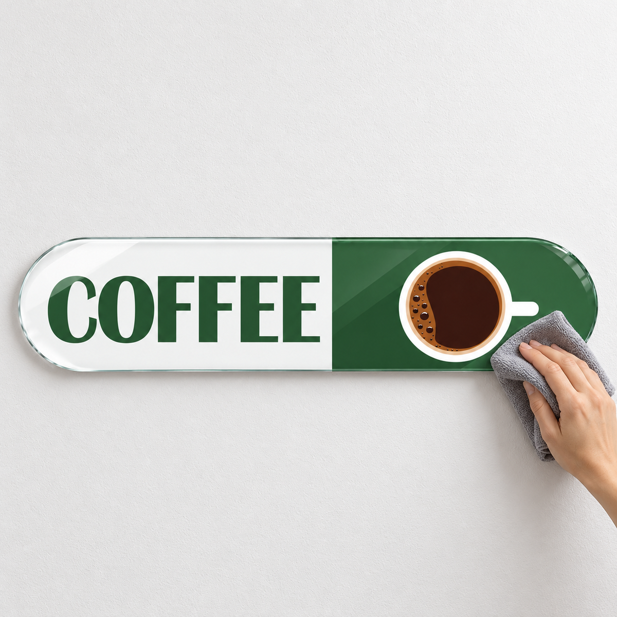 Yeşil Coffee — mikrofiber bezle temizlik