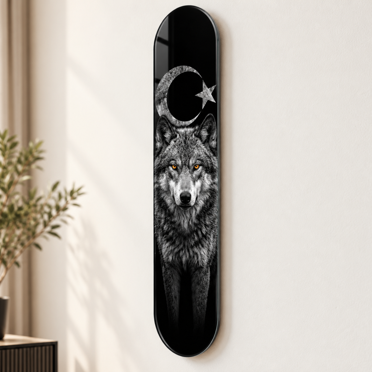 Ay Yıldızlı Gri Kurt Dikey Skate Board Cam Tablo – Duvar mesafesi