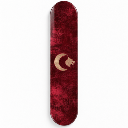 Bordo Zeminde Hilal ve Bozkurt Dikey Skate Board Cam Tablo – Beyaz fonda ön görünüm