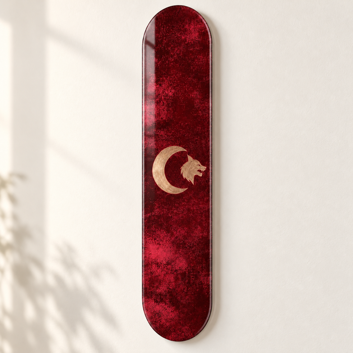 Bordo Zeminde Hilal ve Bozkurt Dikey Skate Board Cam Tablo – Duvar mesafesi
