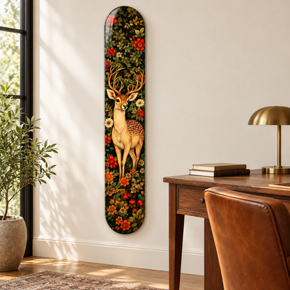 Çiçekler Arasında Geyik Dikey Skate Board Cam Tablo – Çalışma odasında görünüm