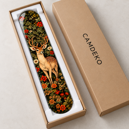 Çiçekler Arasında Geyik Dikey Skate Board Cam Tablo – CAMDEKO ambalajı