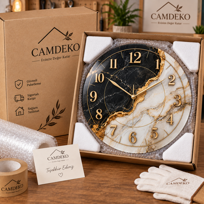 Siyah beyaz mermer desenli gold cam saatin CAMDEKO koruyucu ambalaj ve köşe destekleriyle güvenli paketlenmesi