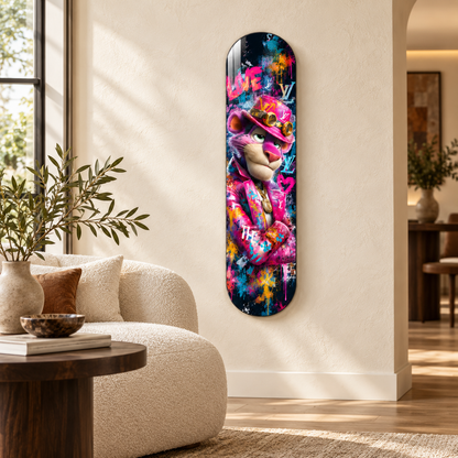 Pembe Şapkalı Grafiti Panter Dikey Skate Board Cam Tablo - salon