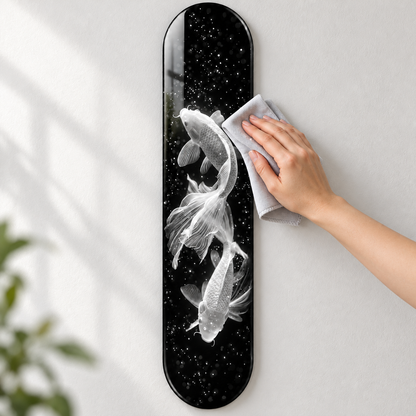 Işıltılı Beyaz Koi Balıkları Dikey Skate Board Cam Tablo – Mikrofiber bezle bakım