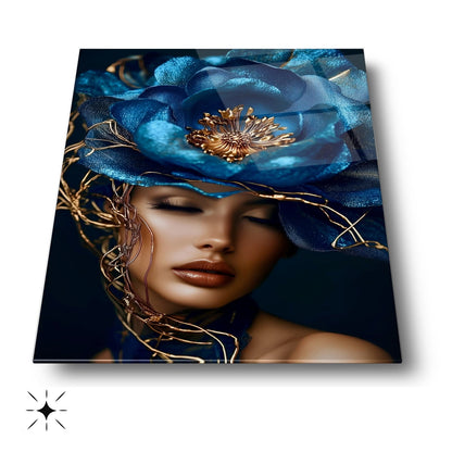 Mavi Çiçekli Kadın Cam Tablo