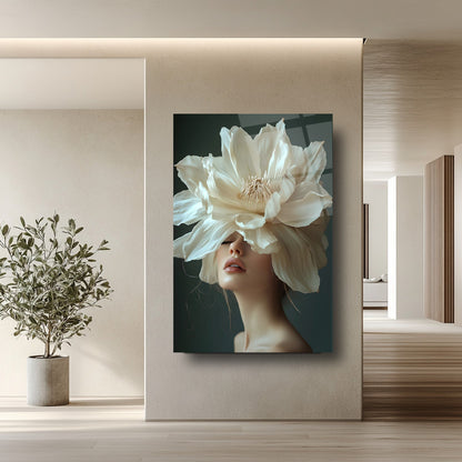 Çiçekli Kadın Cam Tablo
