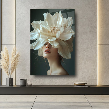 Çiçekli Kadın Cam Tablo