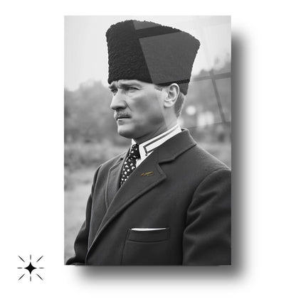 Kalpaklı Atatürk Cam Tablo