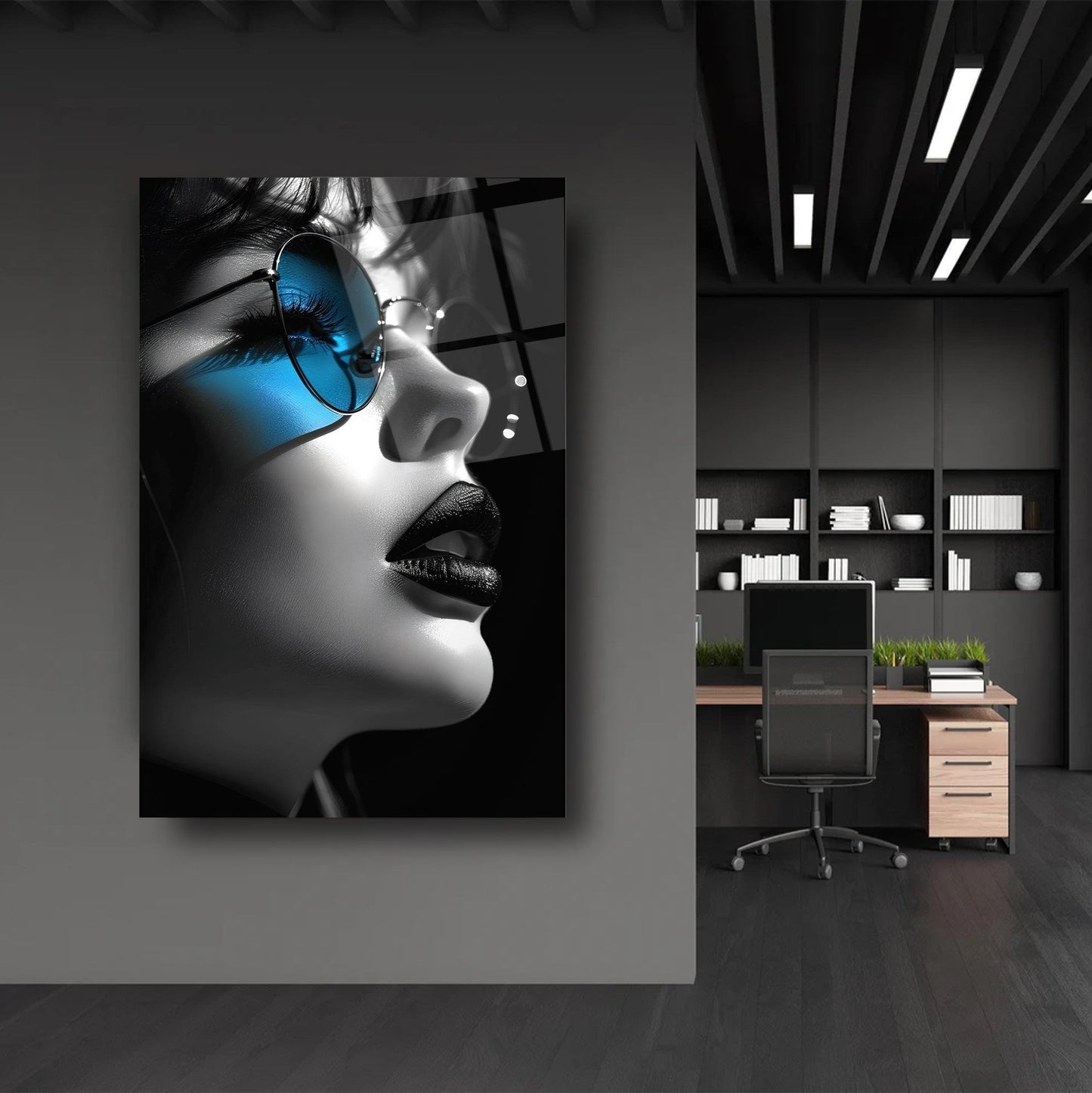 Gözlüklü Kadın Model Cam Tablo