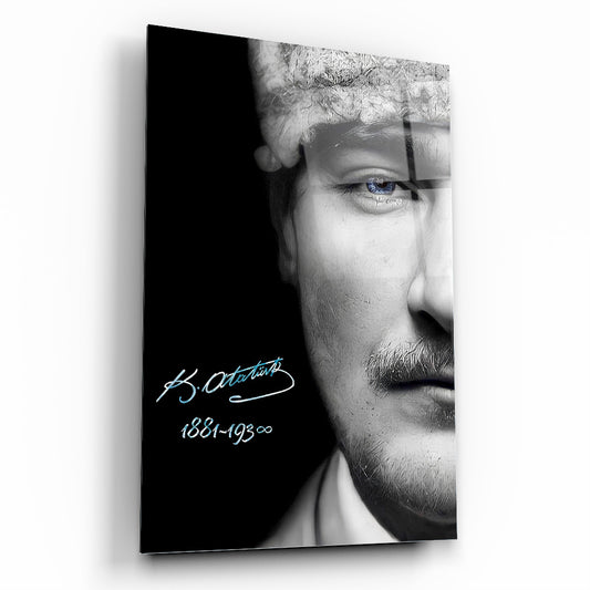 Mavi Gözlü Atatürk Cam Tablo