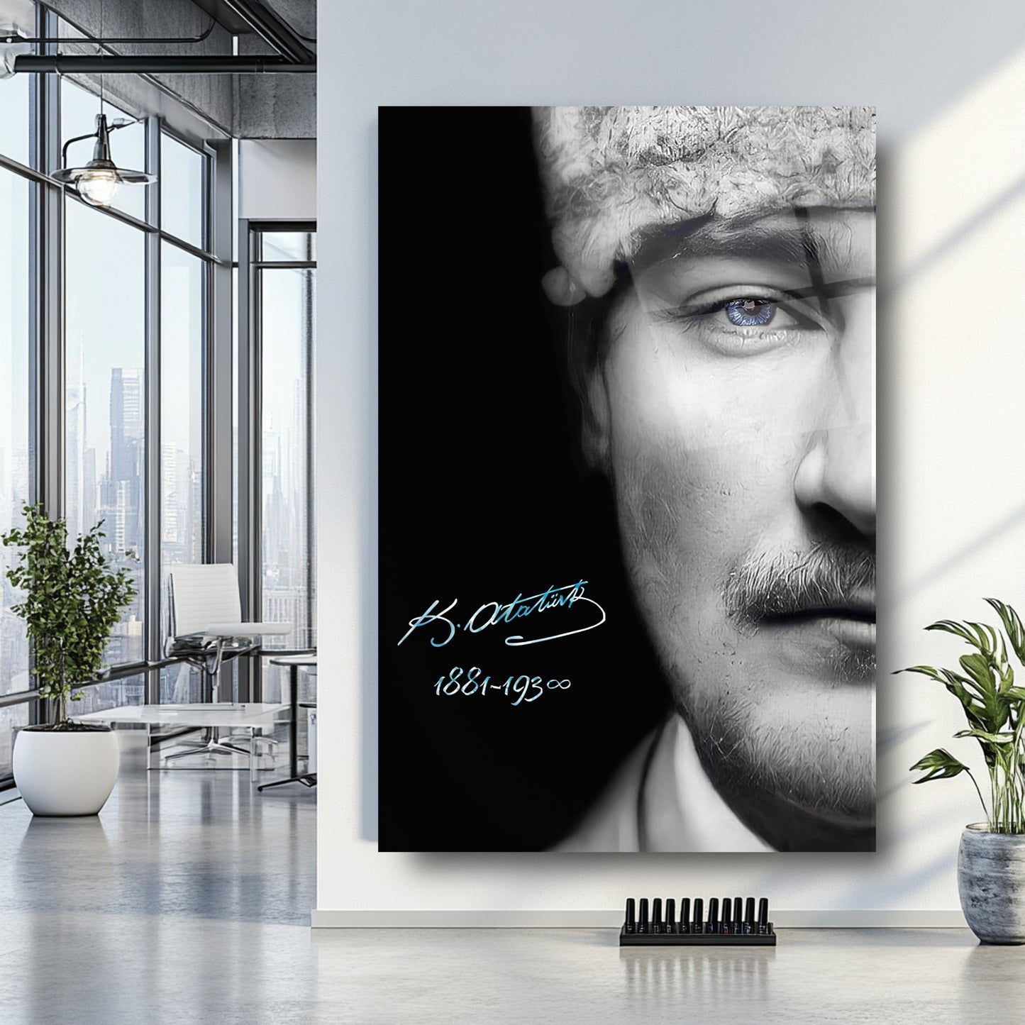 Mavi Gözlü Atatürk Cam Tablo