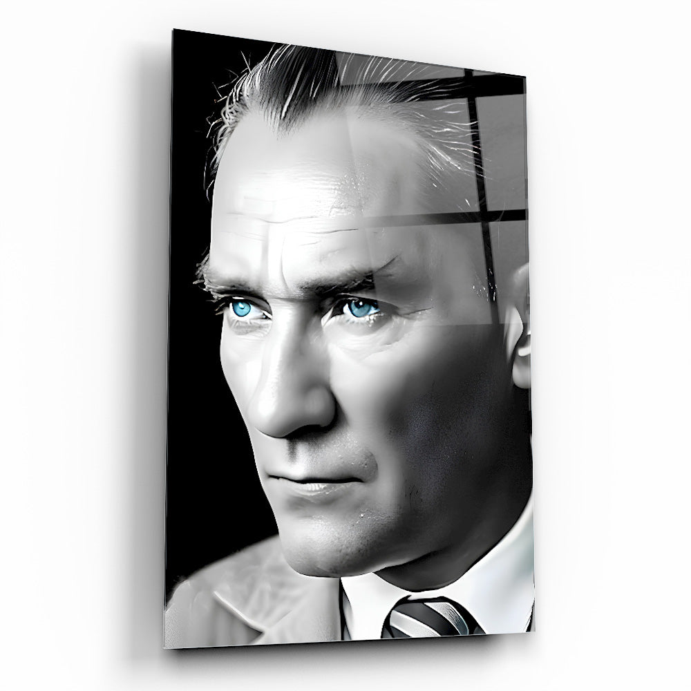 Mavi Gözlü Atatürk Cam Tablo