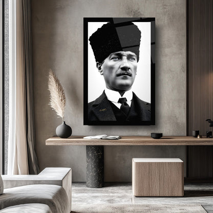 Kalpaklı Atatürk Cam Tablo