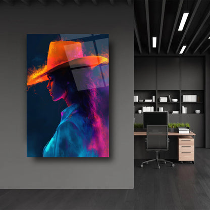 Neon Renkli Şapkalı Kadın Cam Tablo