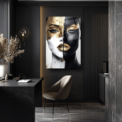 Gold Siyah Detayli Kadın Model Cam Tablo