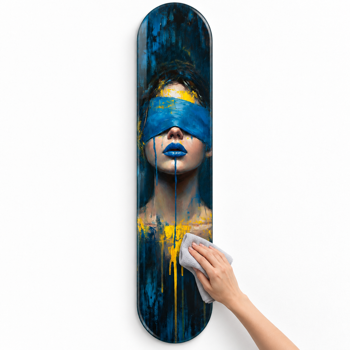 Mavi ve Sarı Soyut Kadın Portresi Dikey Skate Board Cam Tablo – Mikrofiber bezle bakım