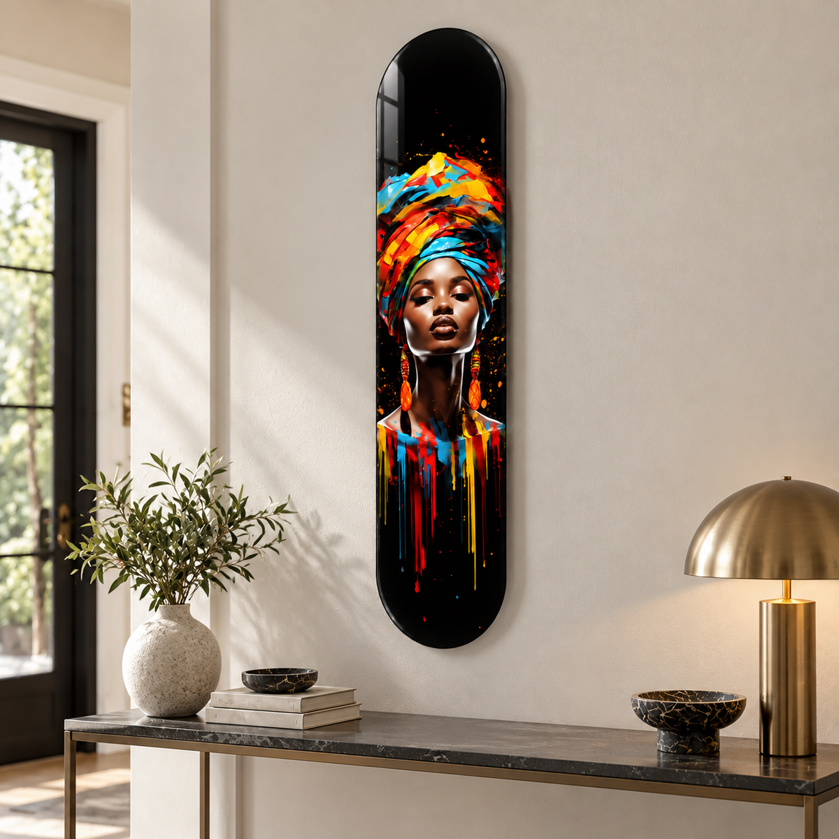 Renkli Başörtülü Kadın Dikey Skate Board Cam Tablo – Antrede görünüm