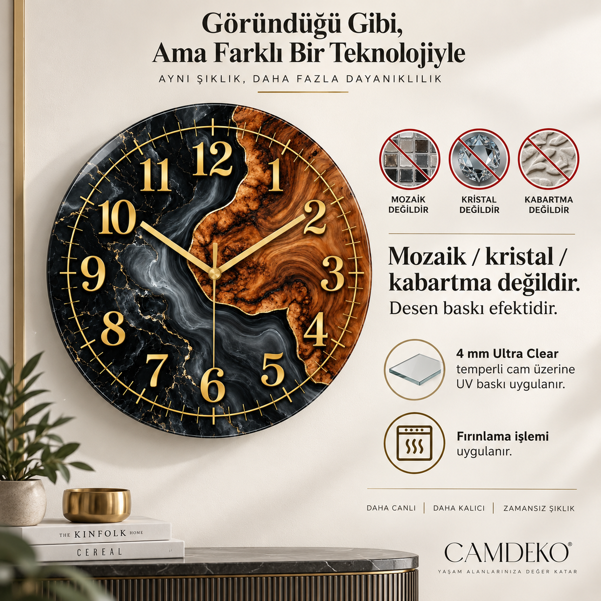 Siyah mermer ve ahşap görünümlü desenin gerçek mozaik, kristal veya kabartma olmadığını; 4 mm temperli cama UV baskı ve fırınlama uygulandığını anlatan görsel