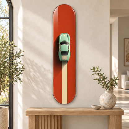 Turuncu Yolda Mint Yeşili Klasik Otomobil Dikey Skate Board Cam Tablo – Antre