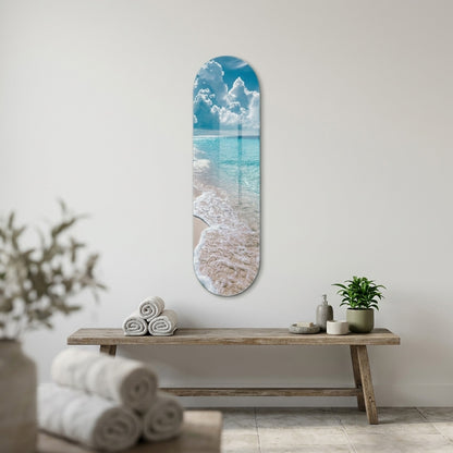 Turkuaz Deniz ve Beyaz Kumsal Manzaralı Skate Board Cam Tablo
