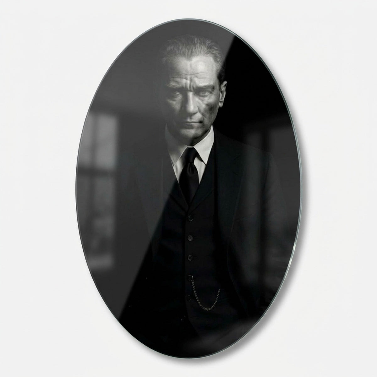 Atatürk Klasik Portre Oval Dikey Cam Tablo