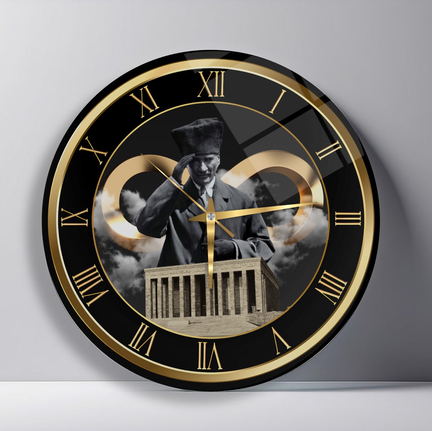 Atatürk ve Sonsuzluk Cam Duvar Saati