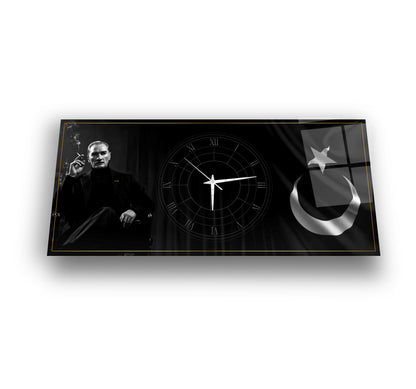 Atatürk ve Bayrak Cam Duvar Saati