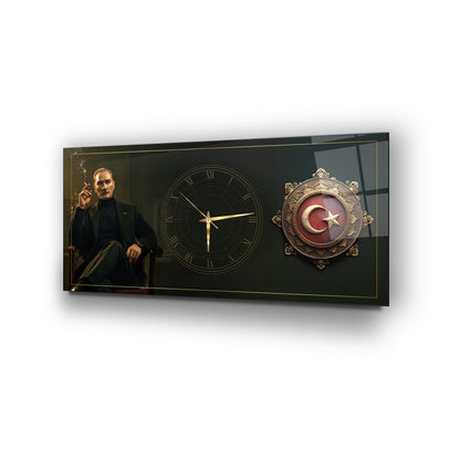 Atatürk ve Bayrak Cam Duvar Saati