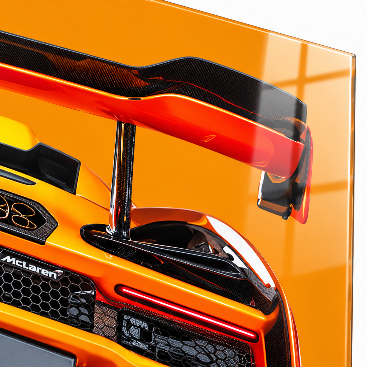 CAMDEKO UV baskı McLaren canlı renk ve cam yüzey detayı