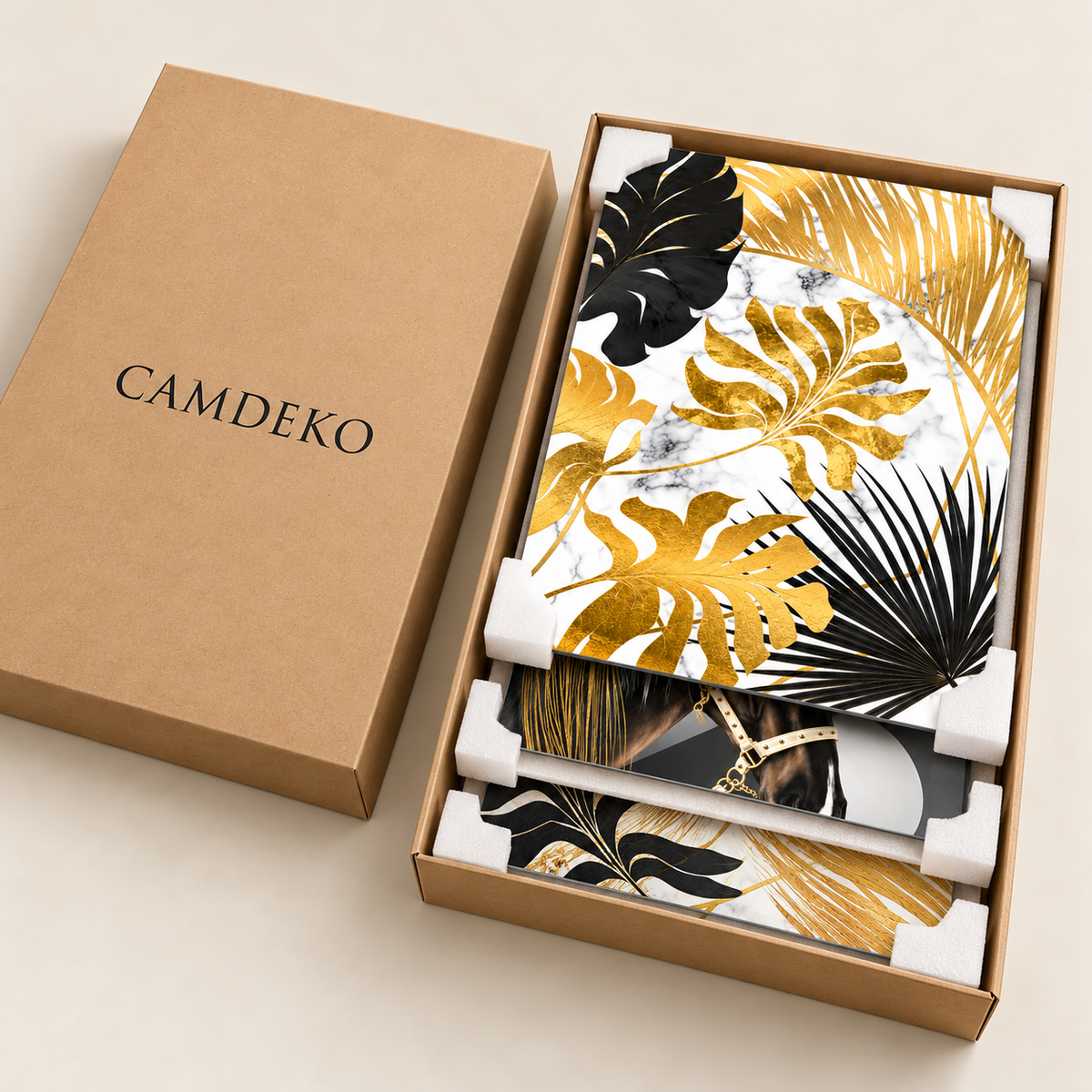 CAMDEKO Siyah At ve Altın Botanik Üçlü Cam Tablo — CAMDEKO ambalaj
