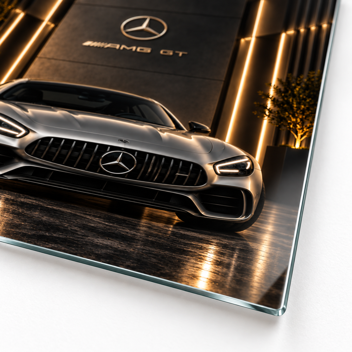 Mercedes AMG GT dikey cam tablonun 4 mm Ultra Clear rodajlı ince cam kenar detayı
