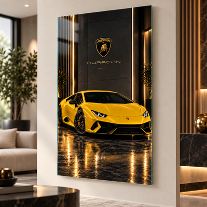 Sarı Lamborghini Huracan dikey cam tablo premium salonda yazısız görünüm