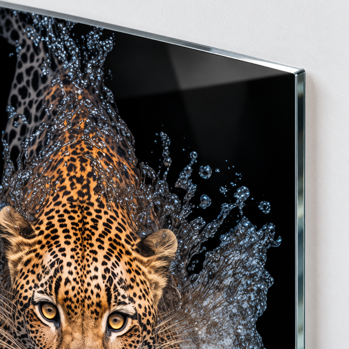 Su Sıçramaları İçinde Leopar Dikey Cam Tablo - 4